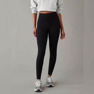 AE Black The Everything legging (2 pair) Size Small